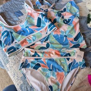 Old Navy 3- Piece Swimsuit Brand New